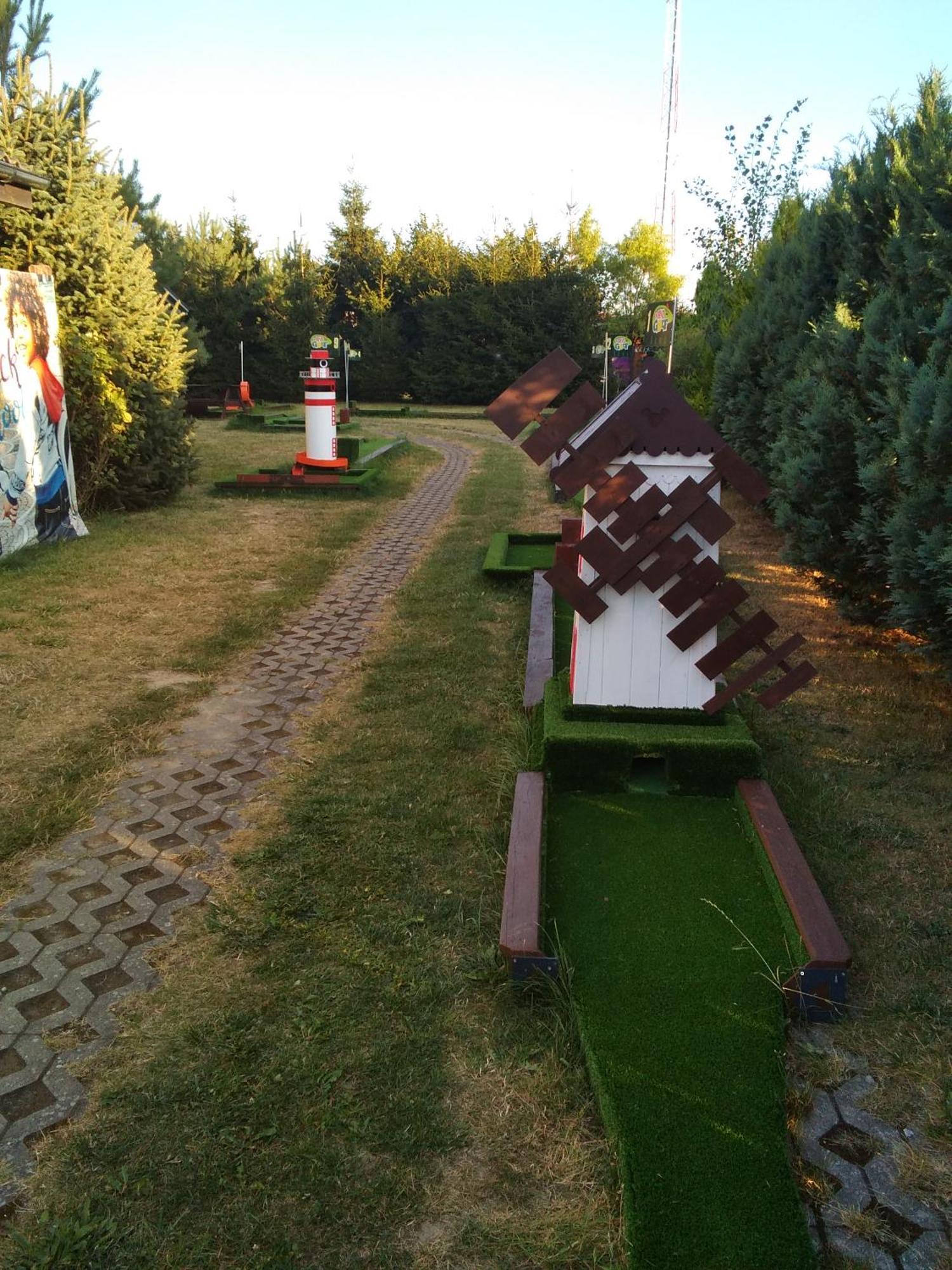 Domki Kapitanskie Z Prywatnym Polem Do Gry W Mini Golf เรวัล ภายนอก รูปภาพ