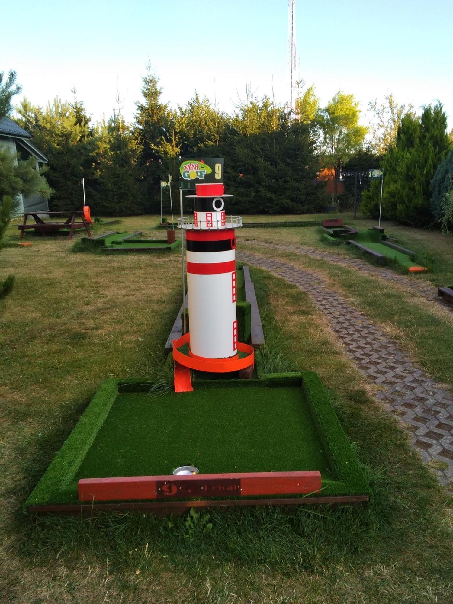 Domki Kapitanskie Z Prywatnym Polem Do Gry W Mini Golf เรวัล ภายนอก รูปภาพ